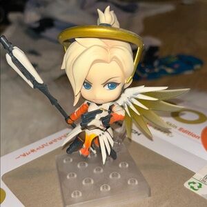 Overwatch Mercy Classic Skin Edition Figure
